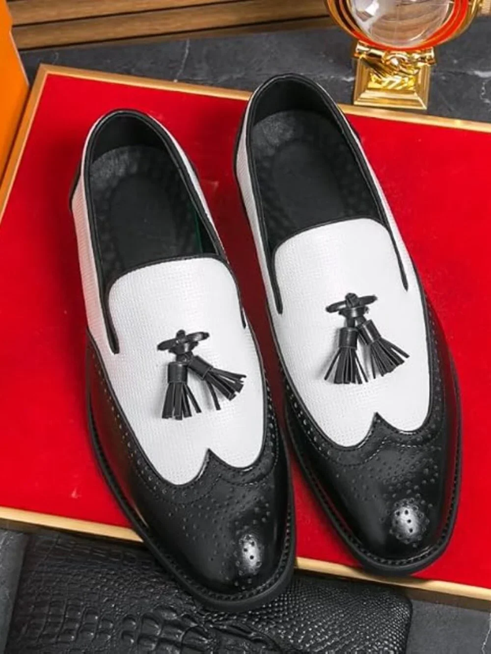 Men's Black White Penny Loafers With Tassels Casual Dress Shoes Loafers Slip On